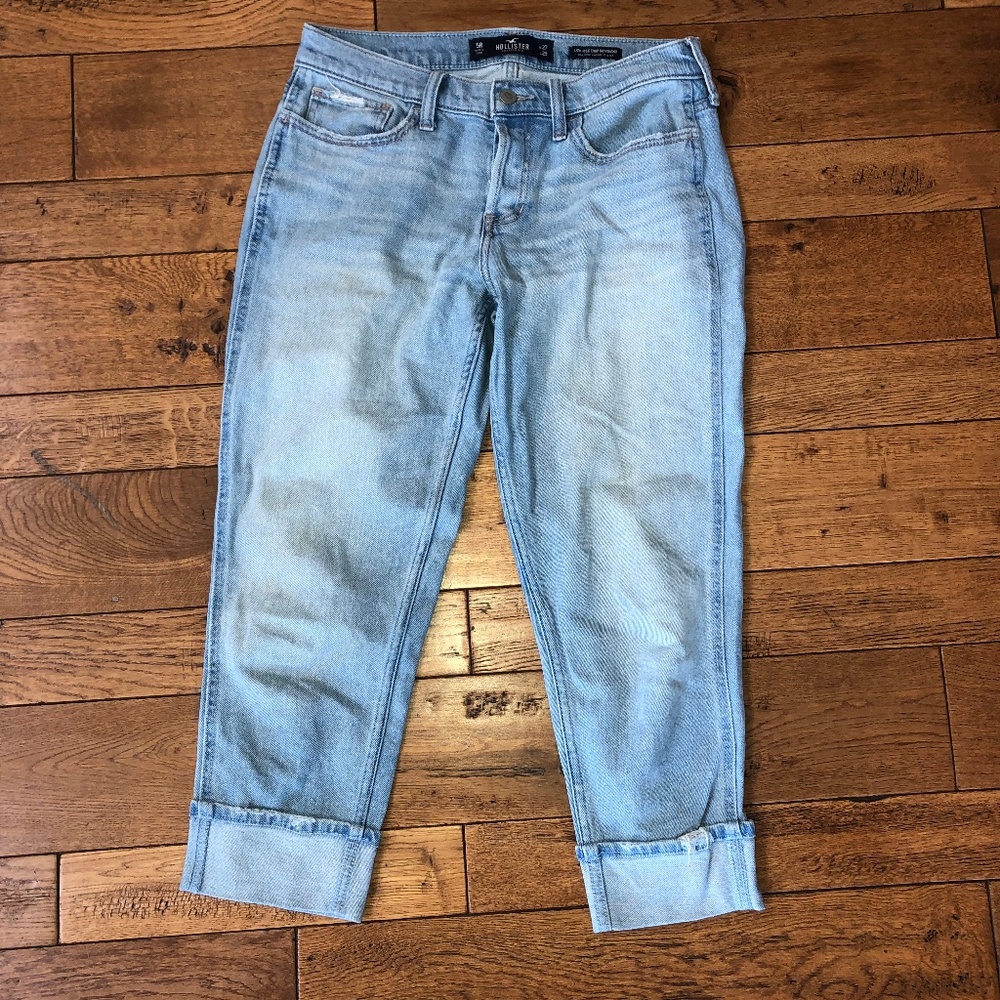 Hollister 5R Low Rise Cropped Boyfriend Jean